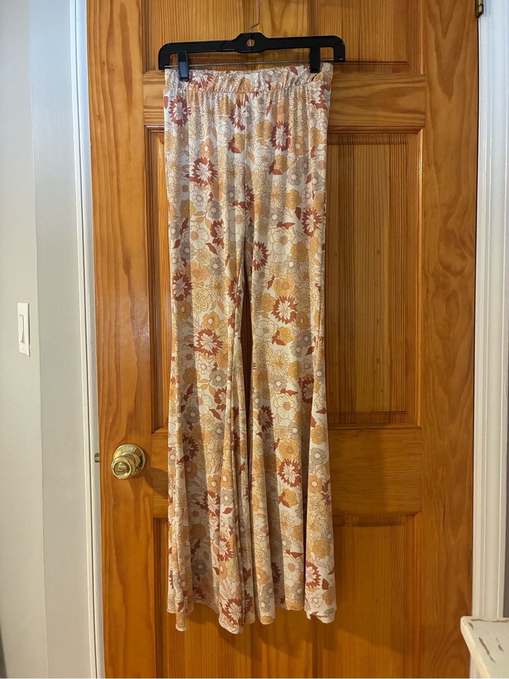 Wisteria Lane Floral Bell Bottom Leggings in Cream & Rust